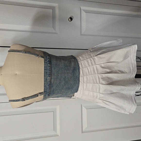 Denim Blue Reworked Cropped Top, Med, Adjustable Straps, Stretch Denim, NWT - Picture 3 of 12